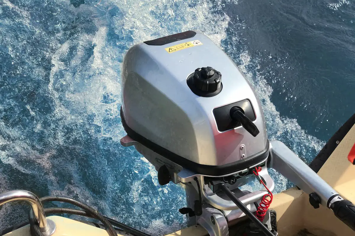 How To Start an Outboard Motor That’s Been Sitting (Fast!) - WaterCraft 101