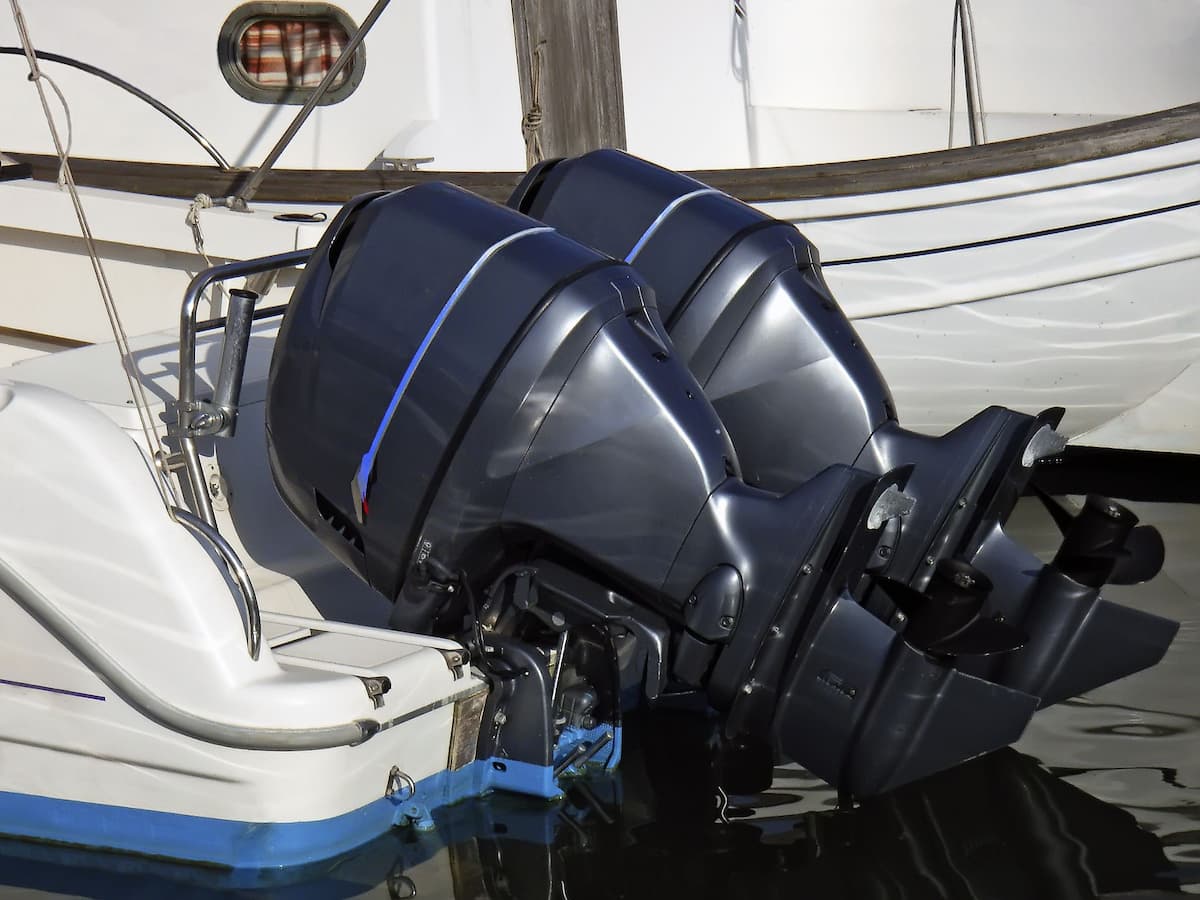 Can You Leave an Outboard Motor in Water During Winter? (Explained