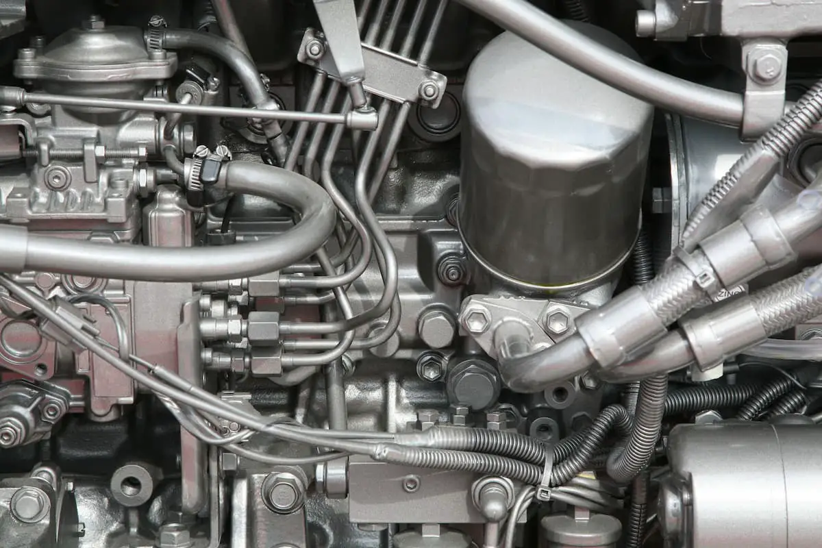 How To Clean a Boat Engine After Salt Water Use (6 Steps) WaterCraft 101