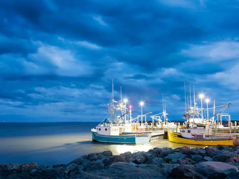 Why Do Fishing Boats Often Go Out at Night? (Explained)