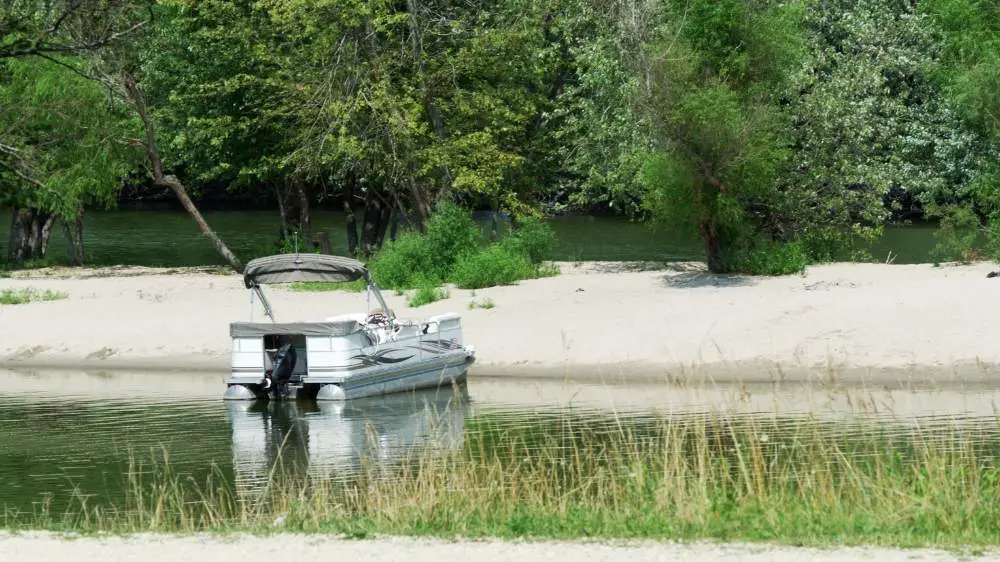 Why Your Pontoon Is Pulling to the Right