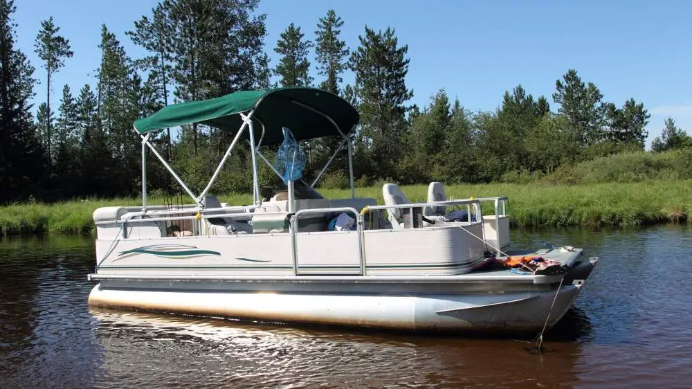 how to keep pontoons looking new