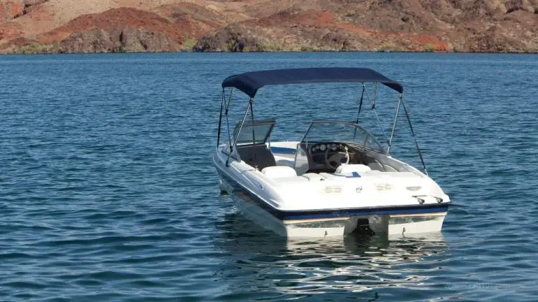 Small boat without a bathroom