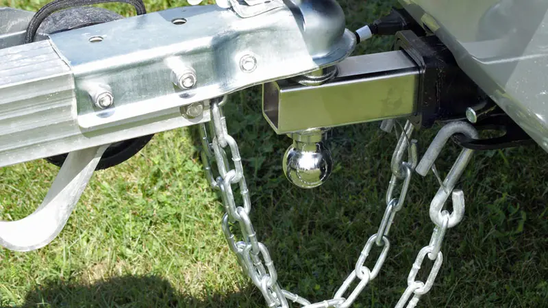 How Do Boat Trailer Safety Chains Work