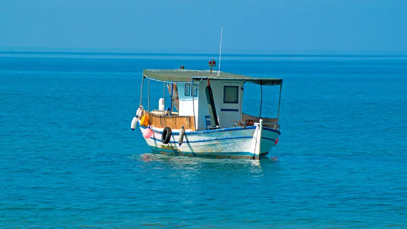 How to Legally Start a Food Boat Business? Navigating the Waters of Culinary Entrepreneurship