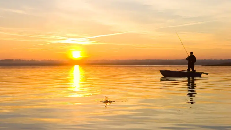 Why Should Boaters Slow Down While Passing Recreational Fishing Boats? Explained