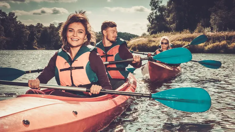 Short Canoes: The Freedom of Solo Exploration